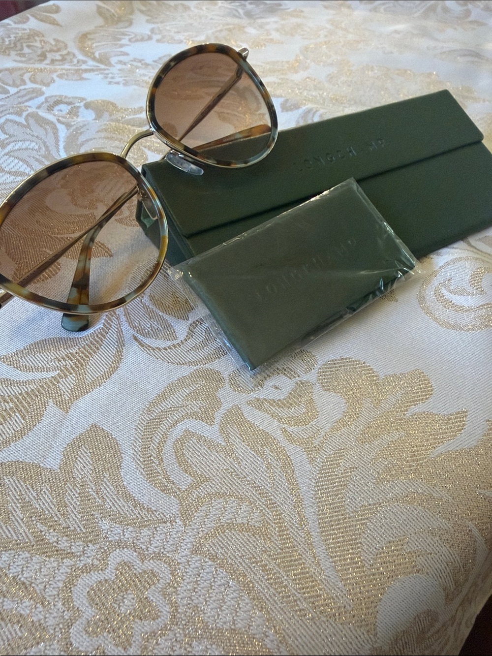LONGCHAMP - Tortoiseshell Round Women's Sunglasses - Brown Lenses